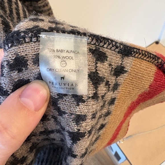 Peruvian Connection Alpaca/Wool Cardigan - Picture 3 of 4